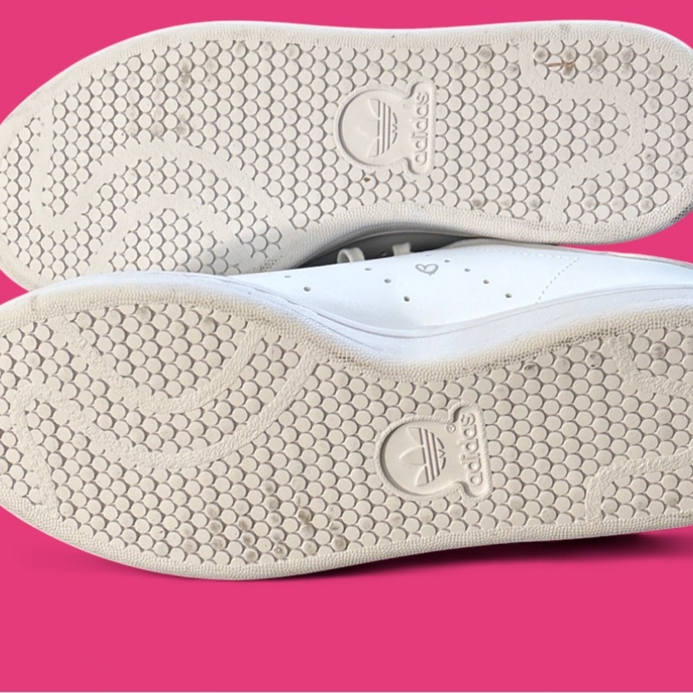 Hello Kitty x adidas Stan Smith Women US 6½ White Pink Collab Sneaker - Picture 6 of 6